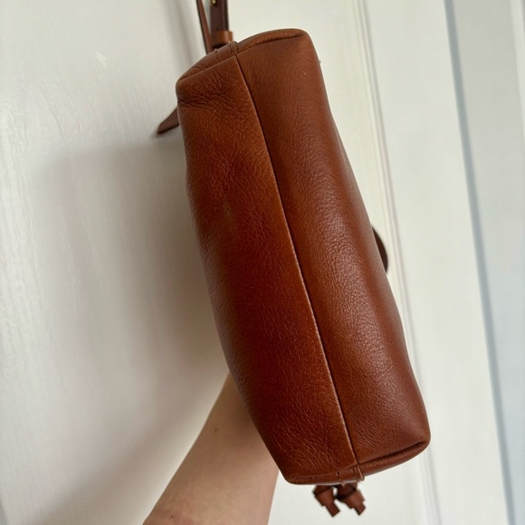 Madewell The Small Drawstring Transport Crossbody Bag in English Saddle - Picture 8 of 14